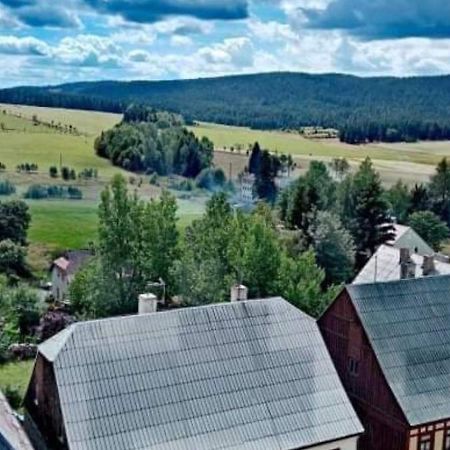 Restaurace A Penzion Vlci Jama Horní Blatná المظهر الخارجي الصورة