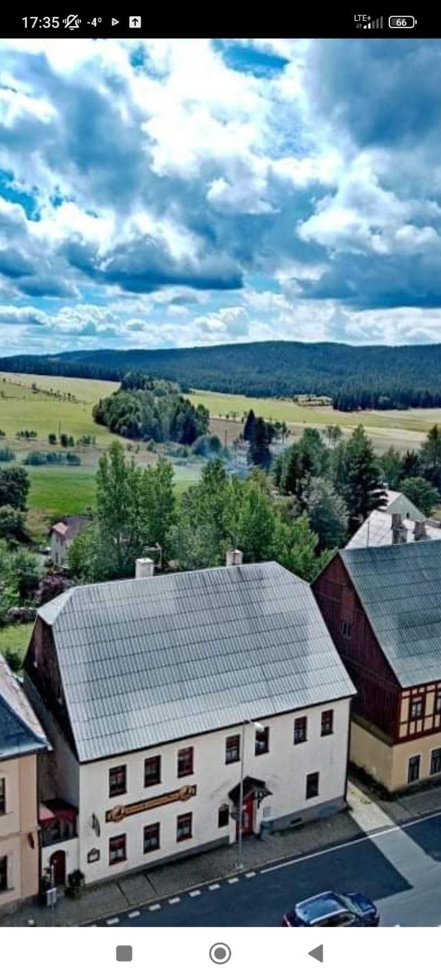 Restaurace A Penzion Vlci Jama Horní Blatná المظهر الخارجي الصورة